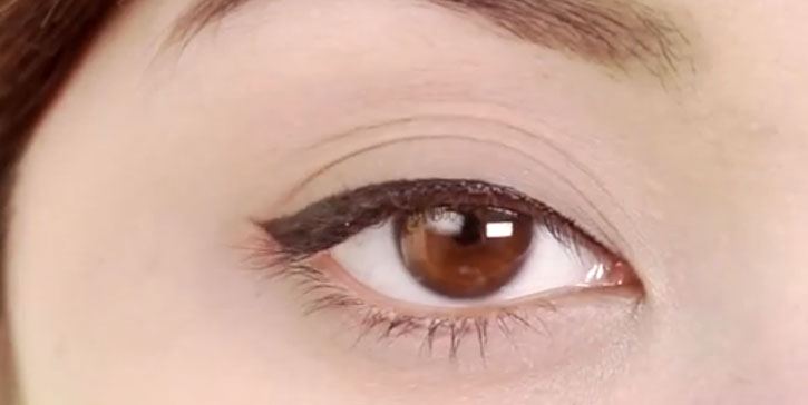Michelle Pham - Liquid Eyeliner Tutorial