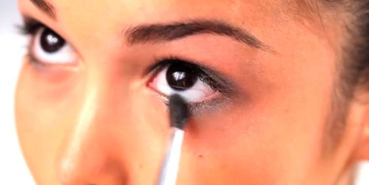 The Beauty Department How To Master A Metallic Eye